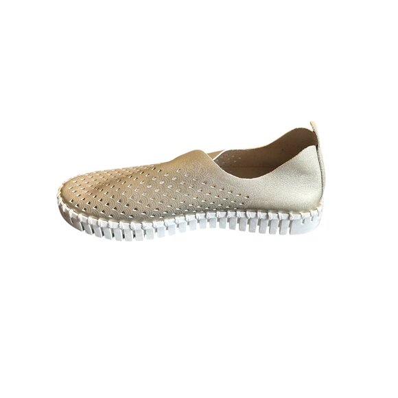 Ilse Jacobsen Hornbæk Beige Gold Perforated Slip-On Shoes Size 6 Lightweight Cas - Picture 8 of 11